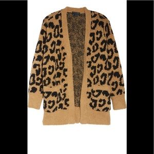 BAREFOOT DREAMS Leopard Cardigan